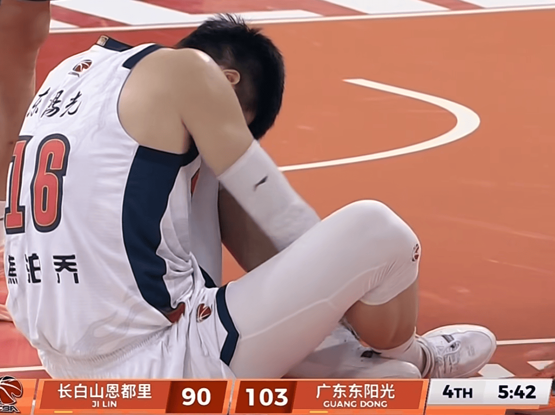 开云体育app-广东3消息！焦泊乔最新伤情，徐杰王者归来，崔永熙主动请战遭拒